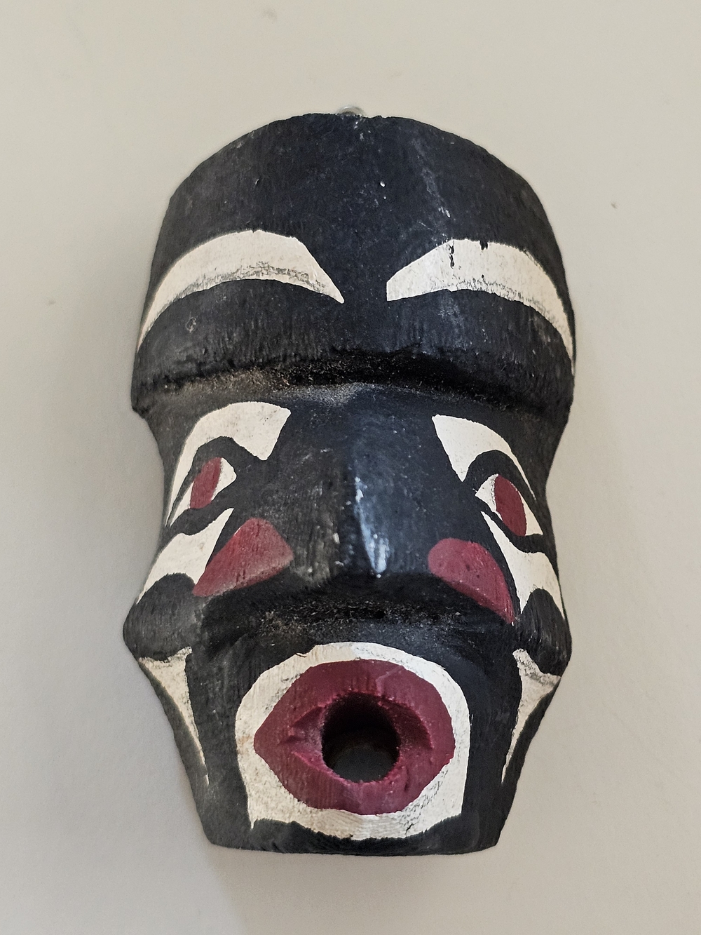 First Nations Carved Mini Mask - Picture 2 of 6